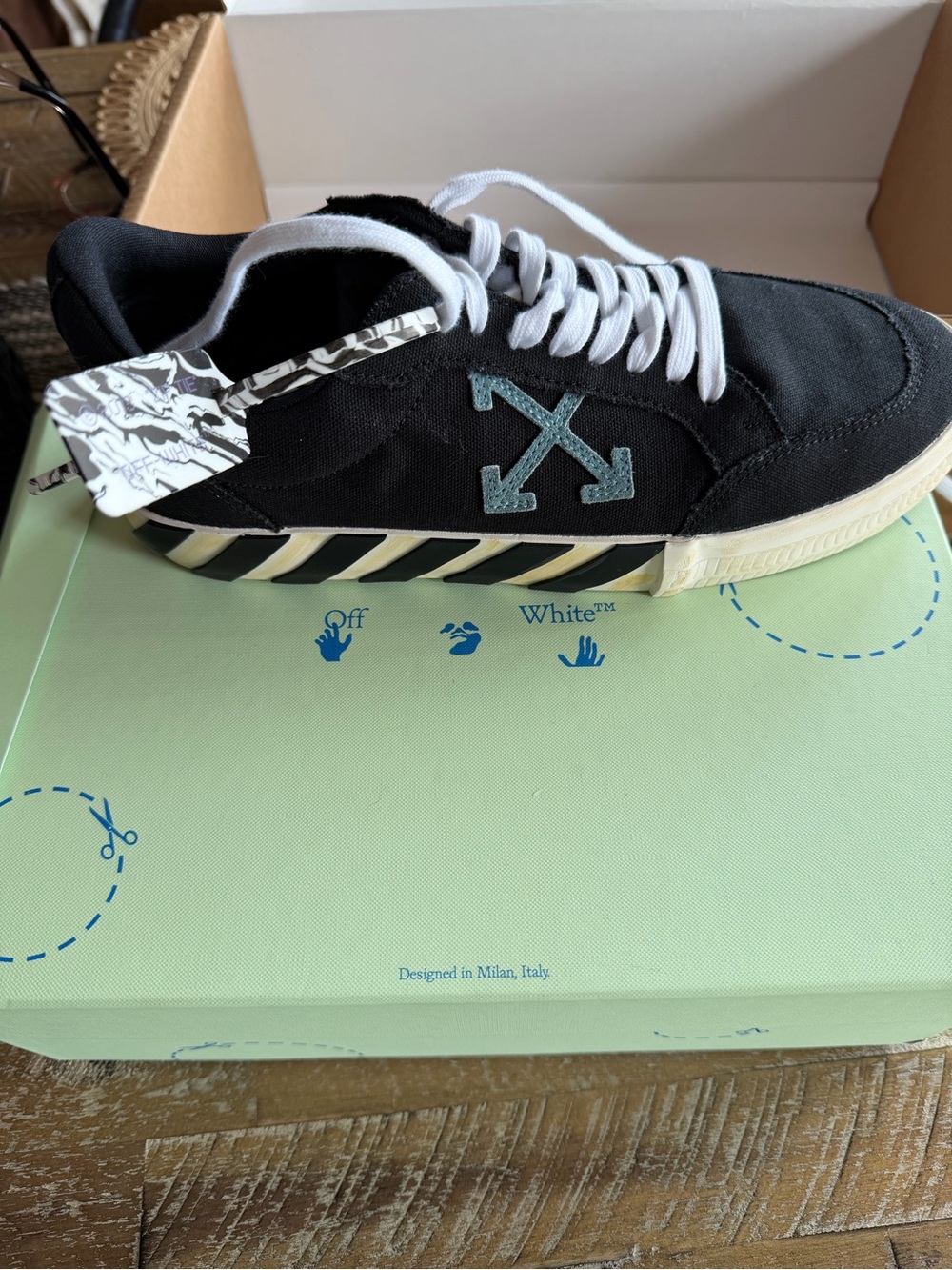 Off-White Black Canvas Low-Top Sneaker with White Laces
